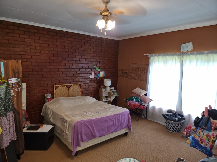 5 Bedroom Property for Sale in Rustenburg North North West